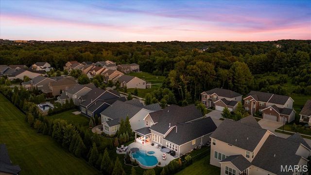 16955 Pine Summit Drive, Chesterfield, MO 63005