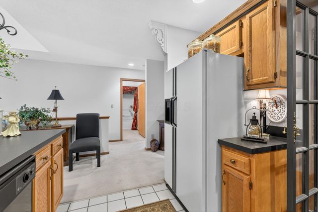 4483 White Leaf Way, Columbus, OH 43228