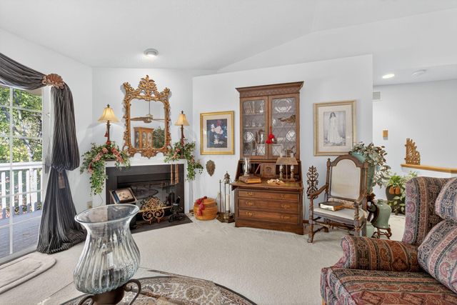 4483 White Leaf Way, Columbus, OH 43228