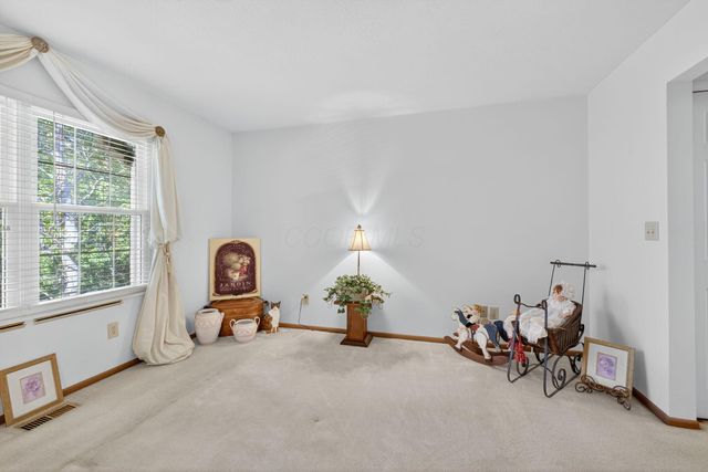 4483 White Leaf Way, Columbus, OH 43228