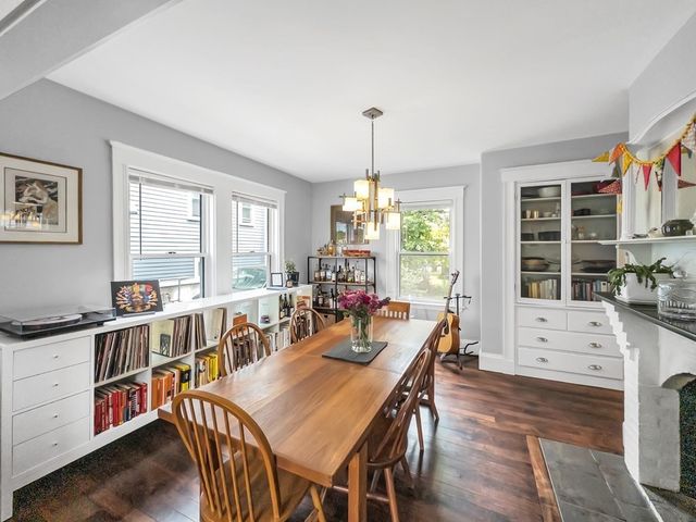 18 Alberta St, Boston, MA 02132