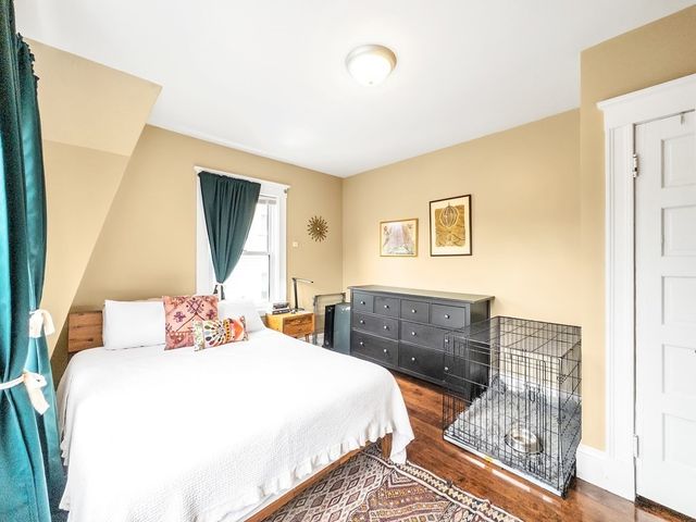 18 Alberta St, Boston, MA 02132