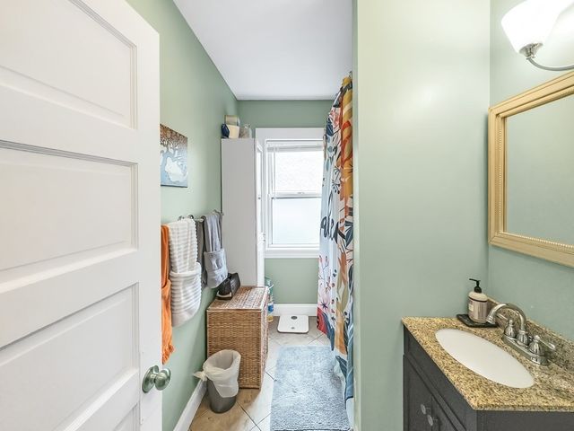 18 Alberta St, Boston, MA 02132