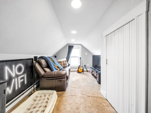 18 Alberta St, Boston, MA 02132