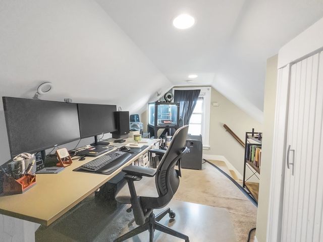 18 Alberta St, Boston, MA 02132
