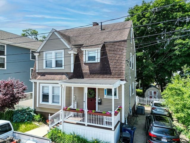18 Alberta St, Boston, MA 02132