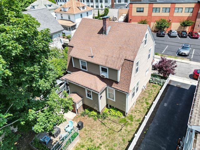 18 Alberta St, Boston, MA 02132