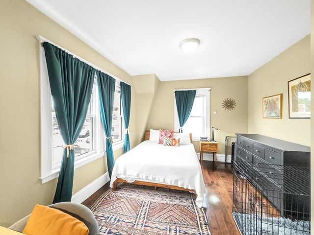18 Alberta St, Boston, MA 02132