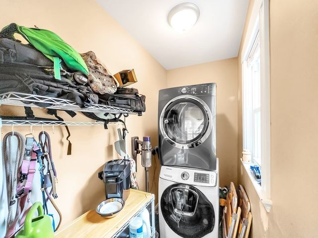 18 Alberta St, Boston, MA 02132