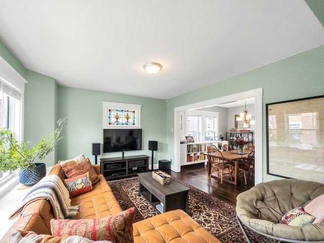 18 Alberta St, Boston, MA 02132