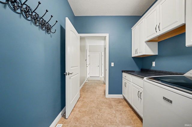 1810 Alfton Court, South Bend, IN 46614