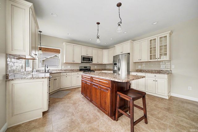 1810 Alfton Court, South Bend, IN 46614