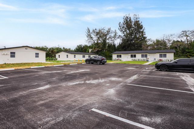 4595 Old Military Trail, West Palm Beach, FL 33417