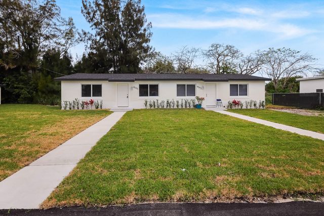 4595 Old Military Trail, West Palm Beach, FL 33417