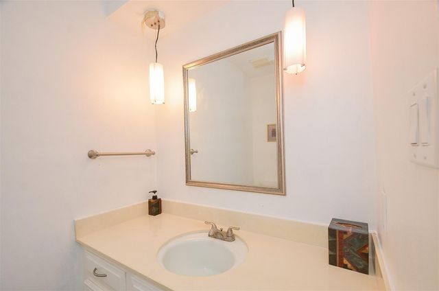 710 S Fry Road, Katy, TX 77450