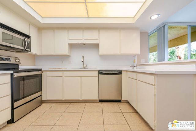 459 Desert Lakes Drive, Palm Springs, CA 92264