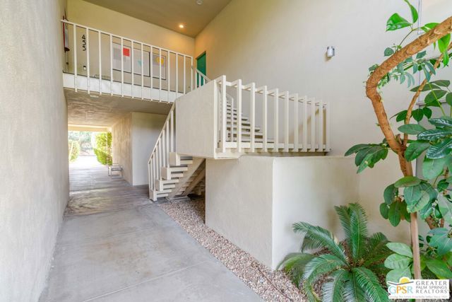 459 Desert Lakes Drive, Palm Springs, CA 92264