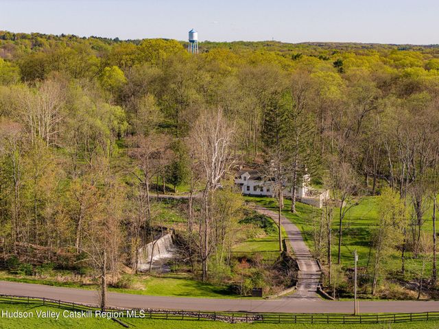 28 Stonybrook Road, Tivoli, NY 12583