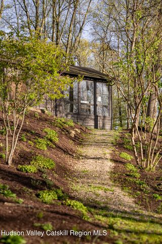 28 Stonybrook Road, Tivoli, NY 12583