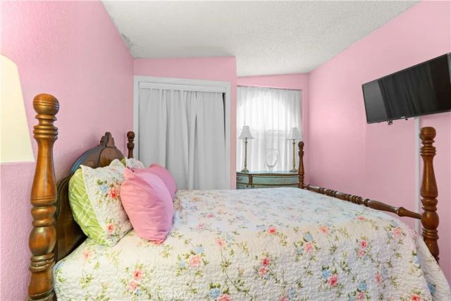 25293 Redlands 21, Loma Linda, CA 92354