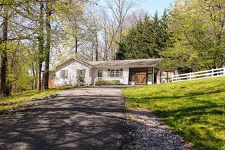 445 PEACH ST, Staunton, VA 24401