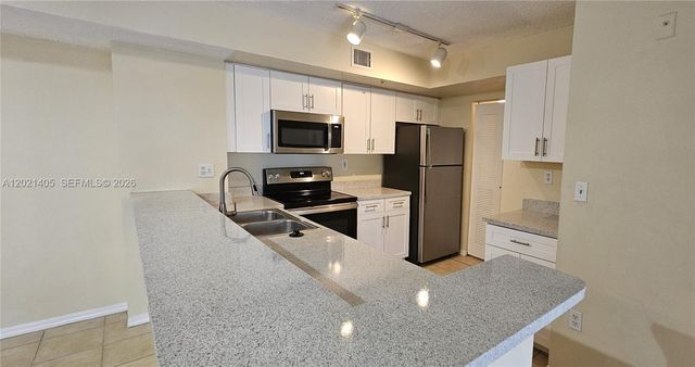3870 Lyons Rd 209-8, Coconut Creek, FL 33073