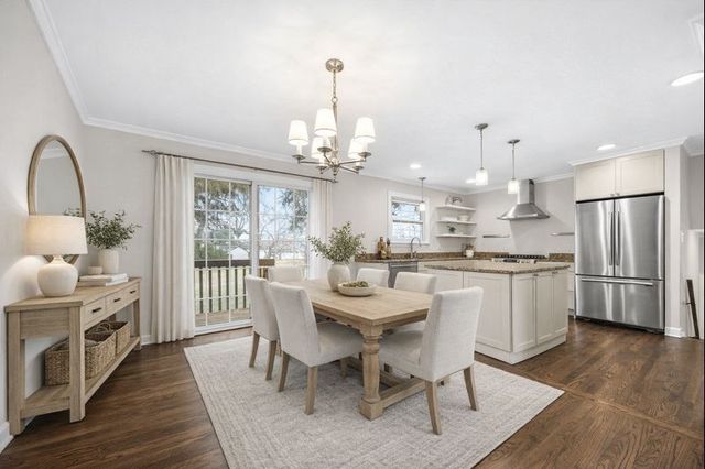 4817 Stonewall Avenue, Downers Grove, IL 60515