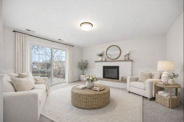 4817 Stonewall Avenue, Downers Grove, IL 60515