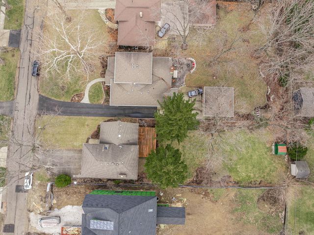 4817 Stonewall Avenue, Downers Grove, IL 60515