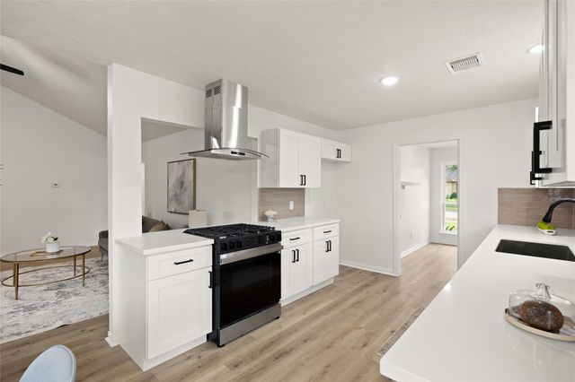 518 Whitecap Drive, El Lago, TX 77586