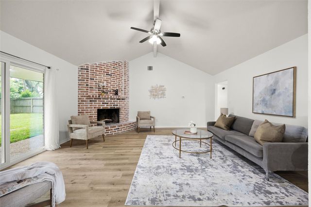 518 Whitecap Drive, El Lago, TX 77586
