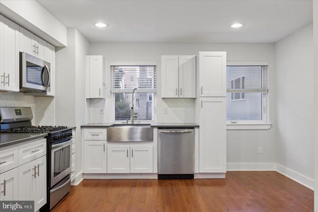 192 W OXFORD ST, Philadelphia, PA 19122