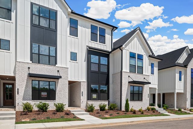 2100 Conductor Ln, Thompsons Station, TN 37179