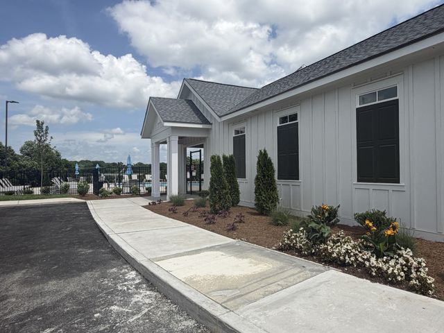 2100 Conductor Ln, Thompsons Station, TN 37179