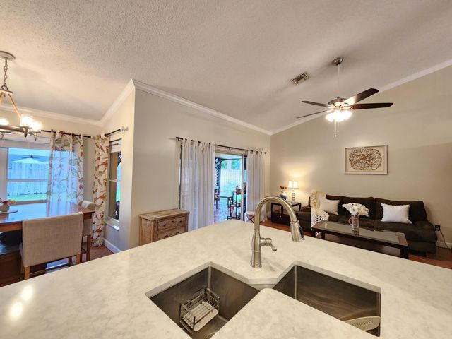 13053 Meadowbreeze Drive, Wellington, FL 33414