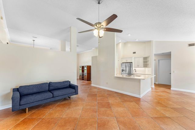 13053 Meadowbreeze Drive, Wellington, FL 33414