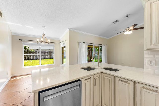 13053 Meadowbreeze Drive, Wellington, FL 33414