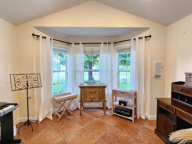 13053 Meadowbreeze Drive, Wellington, FL 33414