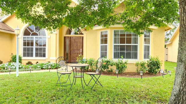13053 Meadowbreeze Drive, Wellington, FL 33414