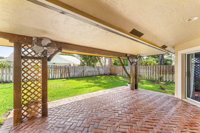 13053 Meadowbreeze Drive, Wellington, FL 33414