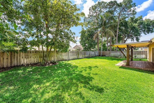 13053 Meadowbreeze Drive, Wellington, FL 33414