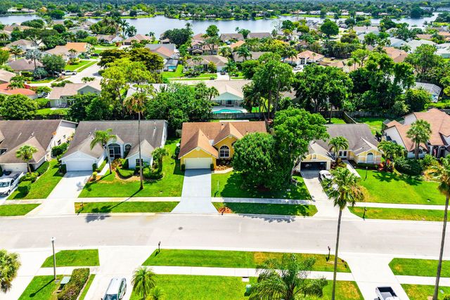 13053 Meadowbreeze Drive, Wellington, FL 33414