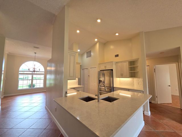 13053 Meadowbreeze Drive, Wellington, FL 33414