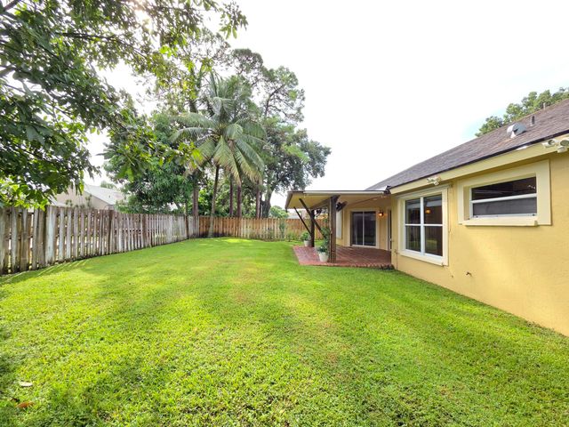 13053 Meadowbreeze Drive, Wellington, FL 33414