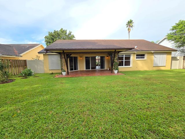 13053 Meadowbreeze Drive, Wellington, FL 33414
