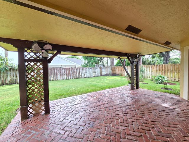 13053 Meadowbreeze Drive, Wellington, FL 33414