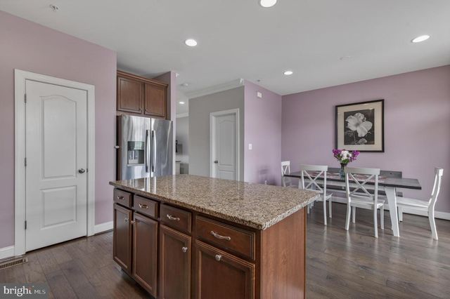 1211 SHENANDOAH SQ N, Brunswick, MD 21716