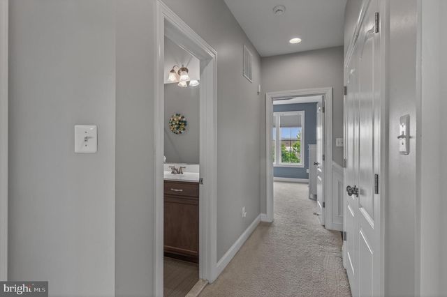 1211 SHENANDOAH SQ N, Brunswick, MD 21716
