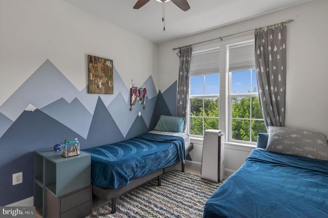 1211 SHENANDOAH SQ N, Brunswick, MD 21716