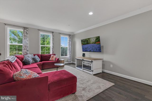1211 SHENANDOAH SQ N, Brunswick, MD 21716